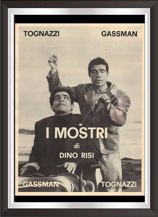 art. h20 Cinema Locandine Poster Vintage / Ugo Tognazzi e Vittorio Gasman in I mostri / Locandina Stampa su Carta Artistica Torkon, per arredamento e decorazione casa, ufficio / Vendita Online / Galleria Papiarte ®